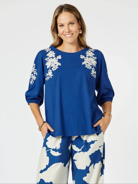 CLARITY JILL EMBROIDERY TEE | 47849  BLUE