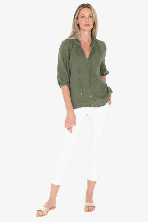 JUMP |RUFFLE NECK TOP | BASIL C/D