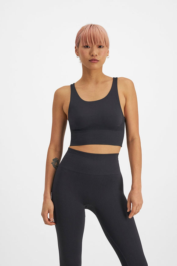 Bonds Move Seamless Crop | Black
